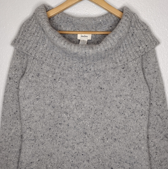 Neiman Marcus Exclusive Women's 100% Cashmere Knit Pullover Cowlneck Sweater - Picture 3 of 11